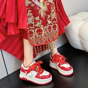 红色结婚板鞋女真皮厚底，运动休闲鞋香港秋季韩版百搭单鞋婚鞋