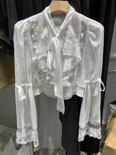 法式宫廷风春季衬衣白色蕾丝拼接特别致小众心机设计感小衫女