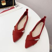 春秋季2023时尚瓢鞋水钻，珍珠布面尖头浅口平跟平底女单鞋红色