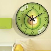 卡通水果餐厅现代简约家用可爱西瓜橙牛油果挂钟客厅个性创意钟表