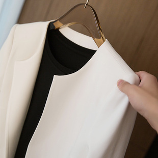 纯白色西装式短外套女春季气质职业裙装外搭无扣短款外套长袖
