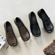 飞哥家女鞋 复古软皮平底舒适气质精致小皮鞋 钎三32853