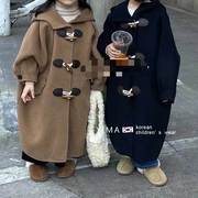 韩版2024女童冬装加厚连帽呢子外套男童中长款牛角扣羊绒大衣
