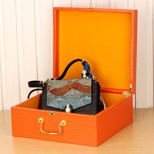 鳄鱼纹手抓包包装盒长包手提木盒翻盖通用PU皮盒定制空盒黑色