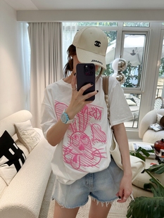 智研韩国东大门23年夏季粉色发泡大兔子，图案白色中长款休闲t恤