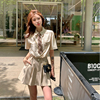 chiyiyi《爱豆比例》条纹衬衫，搭配高腰短裙，清新风设计感套装