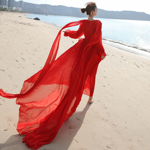 草原沙漠旅行拍照穿搭衣服女海边度假红色雪纺连衣裙超仙拖尾长裙