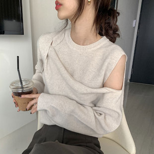 韩国chic秋季小众圆领不规则，假两件露肩，设计感长袖套头针织衫毛衣