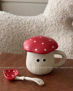 复古红蘑菇造型带盖陶瓷，马克杯釉下彩手绘咖啡，杯碟少女心水杯勺子