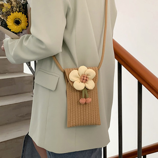 编织手机包女包花朵可爱单肩斜挎包2022时尚夏季洋气少女小包