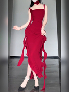 胖mm名媛风法式雪纺红色吊带连衣裙女玫瑰荷叶边不规则氛围感长裙