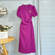玫粉色v领系带，连衣裙2024夏装时尚气质，修身显瘦女士长裙