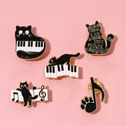 钢琴猫咪胸针可爱日系卡通金属徽章男女包包ins潮个性装饰品勋章
