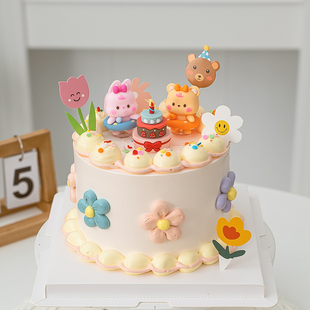 网红卡通蛋糕装饰软胶游泳圈，小熊小兔摆件儿童，生日派对小花插牌