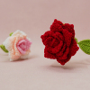 成品装尖头玫瑰创意，仿真花纯手工编织毛线，花情人节七夕教师节