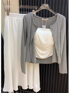 灰色冰丝针织防晒开衫，女薄款披肩夏季配吊带裙短款罩衫两件套上衣