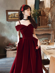 红色敬酒服2023新娘，小个子订婚连衣裙女高级感晚礼服裙子法式