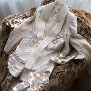 心蓝Grace 蕾丝钉珠白色小西装女 春秋设计感复古拼接网纱短外套