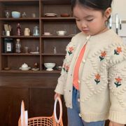 2023秋季韩国童装韩版可爱甜美款绣花手工毛球女童开衫