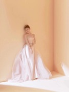 户外婚纱影楼主题有袖法式摄影礼服，复古服装韩版粉色韩版草坪