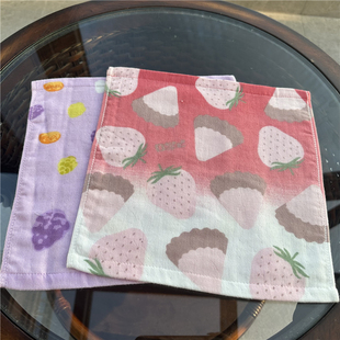 出口日本原单草莓葡萄纱布，卡通可爱纯棉，柔软全棉薄款吸水小方巾