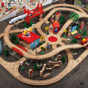 娅赟木质小火车轨道，套装磁性电动车头，积木类拼装儿童玩具圣诞礼物