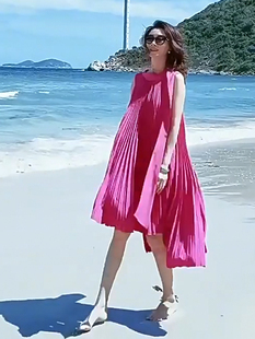 2023夏季前短后长，吊带连衣裙女气质中长款海边度假超仙沙滩裙