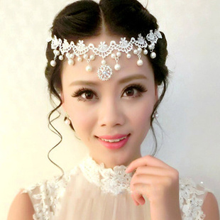 新年优雅百搭网红饰品白色，蕾丝项链珍珠水钻，额饰头饰发带甜美新娘