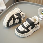 男宝春秋季20231一3岁单鞋软底婴儿熊猫款鞋子女宝小白鞋板鞋