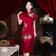醋酸缎端庄大气旗袍裙 中国风中式传统绣花红色婚宴妈妈装晚礼服