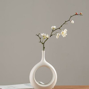 北欧现代简约家居装饰品摆件欧式白色陶瓷插花花瓶创意客厅装饰品