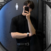 设计感高圆领短袖t桖男韩版宽松黑色衣服，2024夏季半袖体恤打底衫