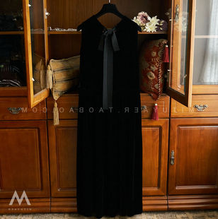 大品牌外贸撤柜女装优雅后领飘带真丝丝绒黑色，无袖背心及踝连衣裙