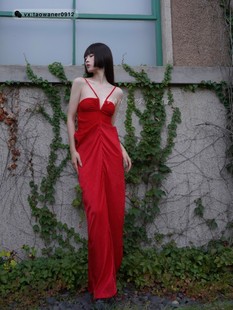 evan22aw纯欲暗黑设计感红色，吊带v领露背性感抽绳垂感长连衣裙