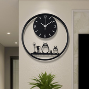 龙猫挂钟客厅时尚创意餐厅挂墙钟表现代简约艺术装饰挂表家用时钟