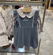 韩国童装23秋女童宝，碎花长袖翻领打底衫荷叶，边背带裙套装n6