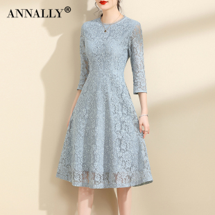annally2024春季浅蓝色蕾丝，连衣裙女法式修身大摆七分袖圆领