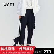 uti尤缇2022秋季 个性酷感黑可束脚工装裤女长裤UH302167A690