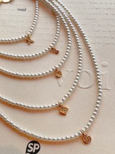 出口欧洲亚马逊的原单26个字母珍珠，项链这个要人手收哇
