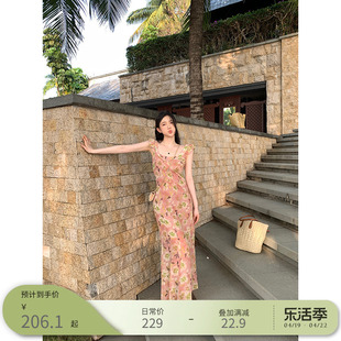 王少女的店粉色U领雪纺小飞袖连衣裙2024夏季法式印花a字长款裙子