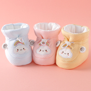 新生儿宝宝鞋秋冬软底0-36个月满月婴儿夹棉加厚保暖步前鞋子防掉
