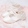公主鞋女童24女中大童，小白鞋演出小女孩白色，鞋子小跟珍珠皮鞋