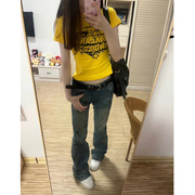 美式复古黄色短袖t恤女夏季2023小众甜辣妹修身正肩短款上衣