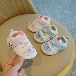 婴儿鞋冬季加绒6-12个月可爱卡通男女宝宝学步鞋秋冬款软底二棉鞋
