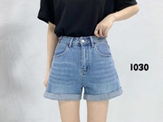 2022年夏季韩版女装修身显瘦牛仔裤直筒卷边热裤女士短裤