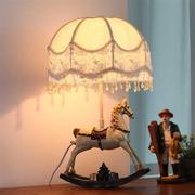欧式公主儿童卧室床头台灯，蕾丝布艺创意，时尚木马节日礼物装饰台灯