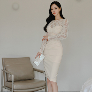 2021年韩版气质圆领长袖蕾丝，拼接收腰显瘦打底连衣裙女中长款
