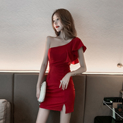 红色礼服夏季高级洋装修身开叉荷叶边斜肩抹胸短裙夜场性感连衣裙