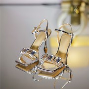 一字带水钻凉鞋女2023夏季小众设计感闪闪金色水晶方头高跟鞋