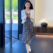 吊带碎花连衣裙女2023年夏季薄款长袖防晒开衫时尚减龄两件套裙子